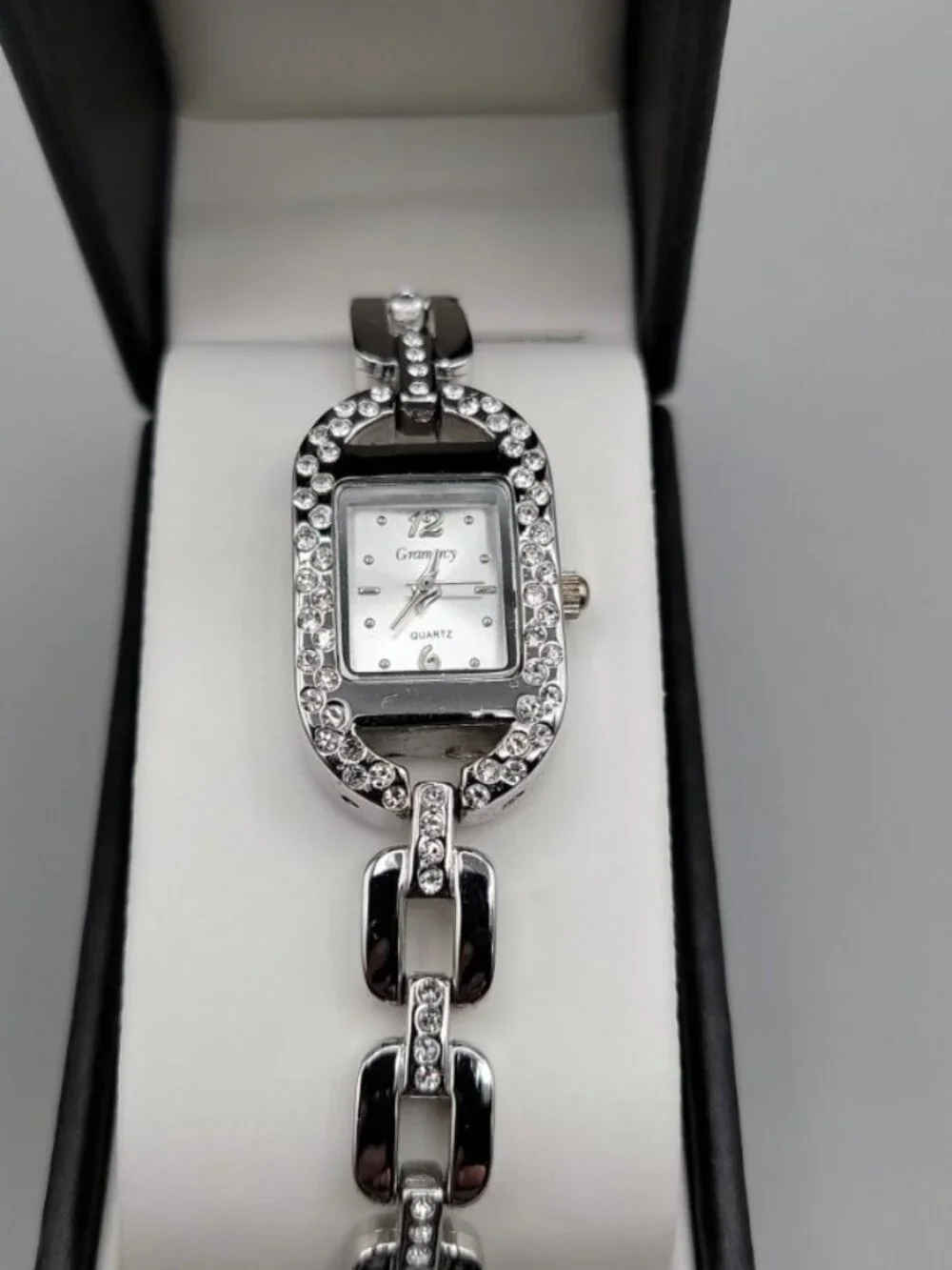Gramercy Rhinestone Bezel Ladies Bracelet Quartz Watch 20mm 7.5